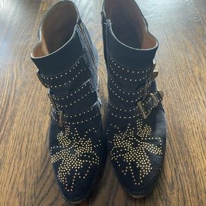 Chloe suzanna boot